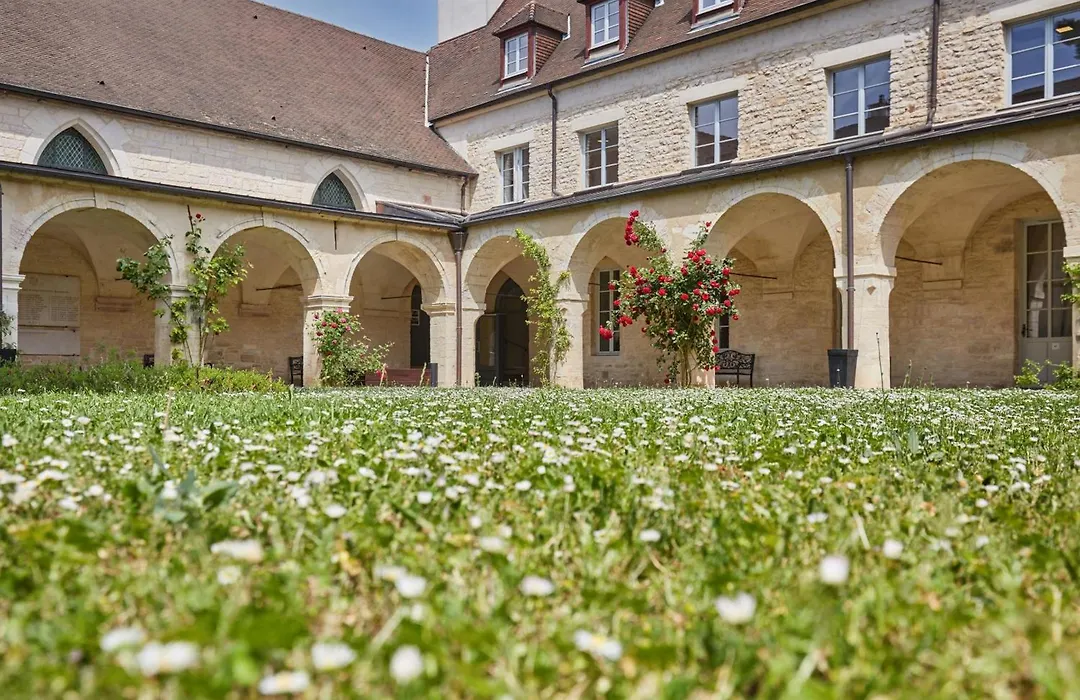Appart'Hotel Odalys City - Dijon Centre Les Cordeliers-1
