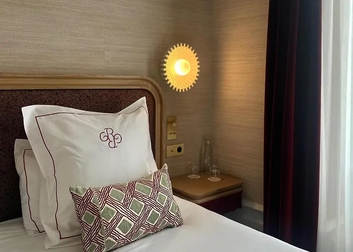 Rouge Par William Frachot - Espace Bien-être&Restaurant ÉtoiléHotel Dijon